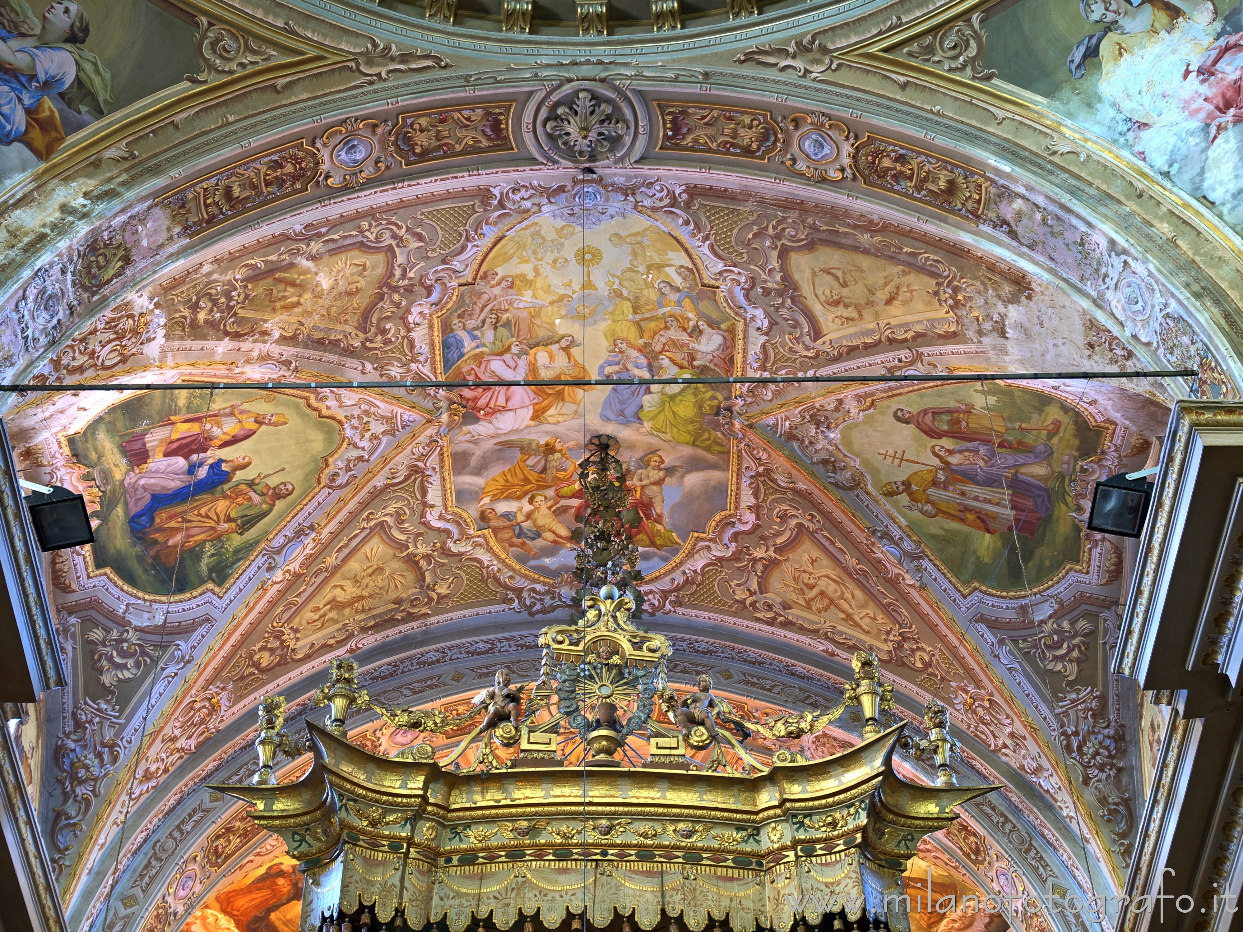 Carpignano Sesia (Novara, Italy) - Vault of the presbytery of the Church of Santa Maria Assunta - Full resolution picture
